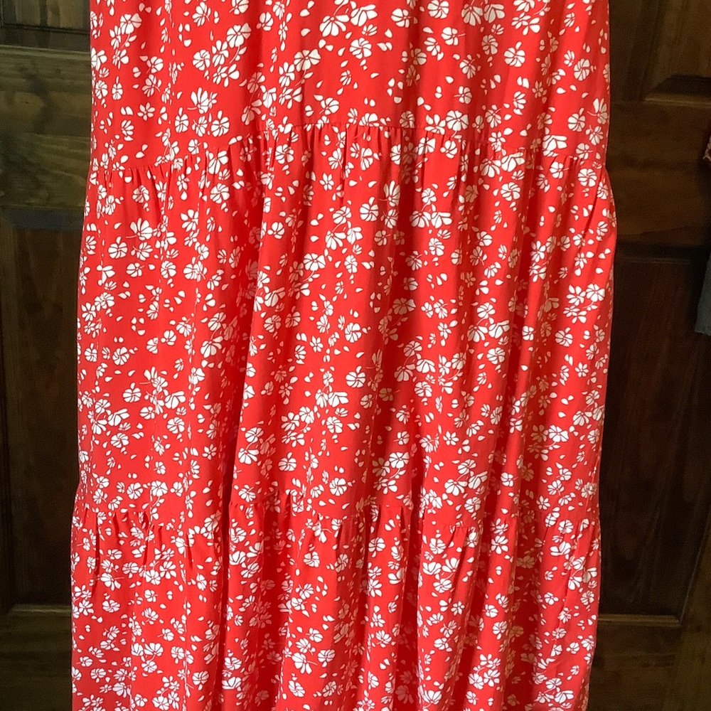Elegant One Shoulder Floral Dress in Red - Picture 5 of 7